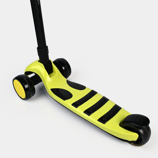 3-WHEELER SCOOTY WITH ADJUSTABLE HEIGHT