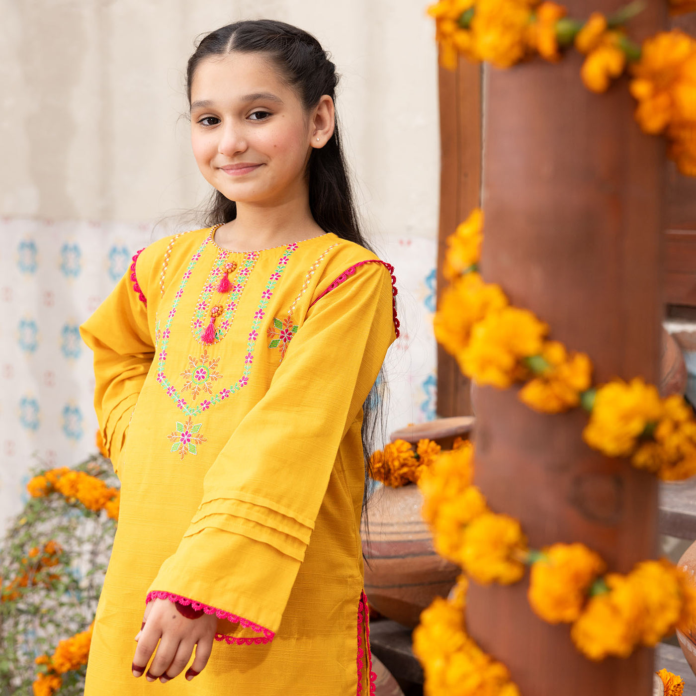 Girls khaddar 2Pc Suit Gulshan- Yellow