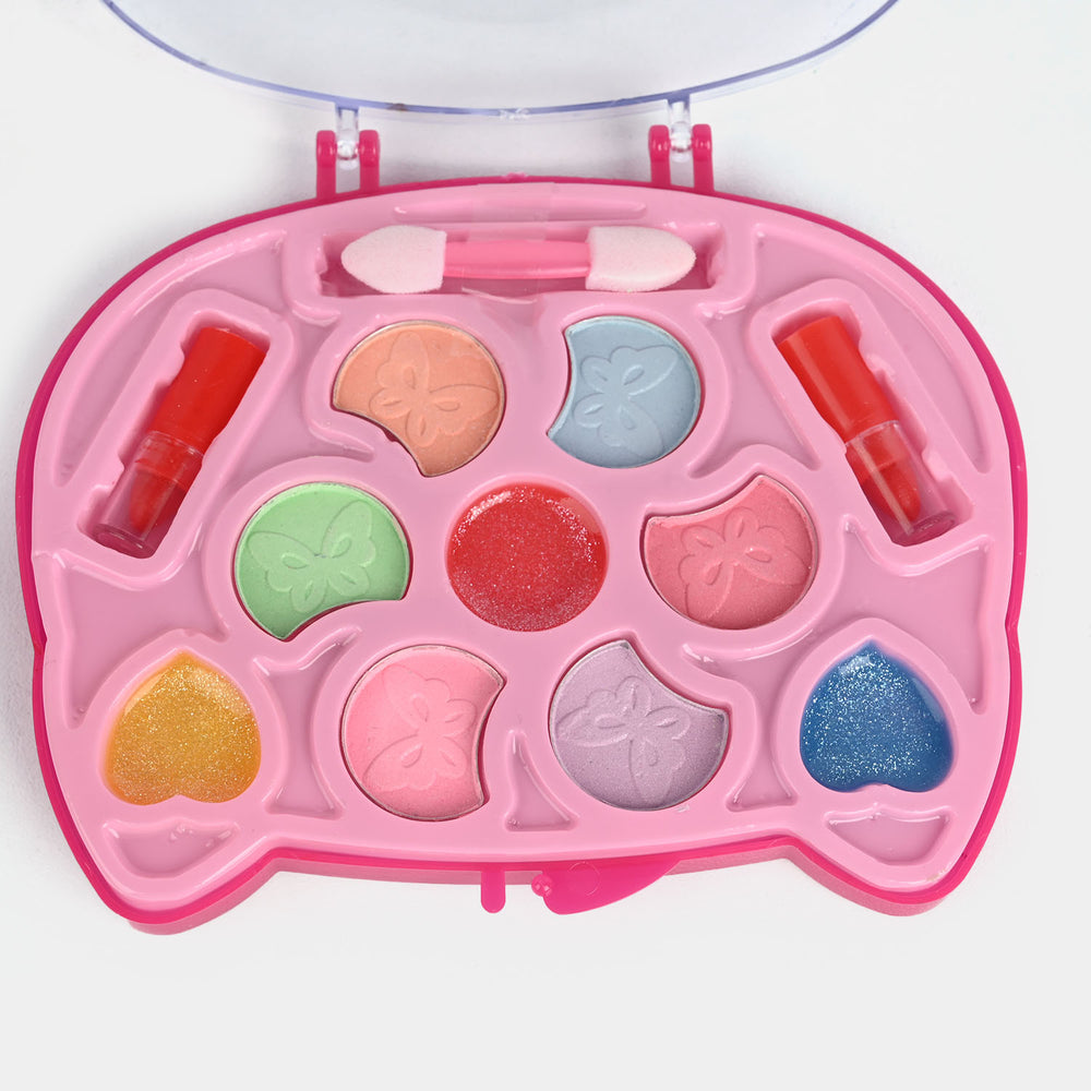 Dollhouse With Makeup Playset