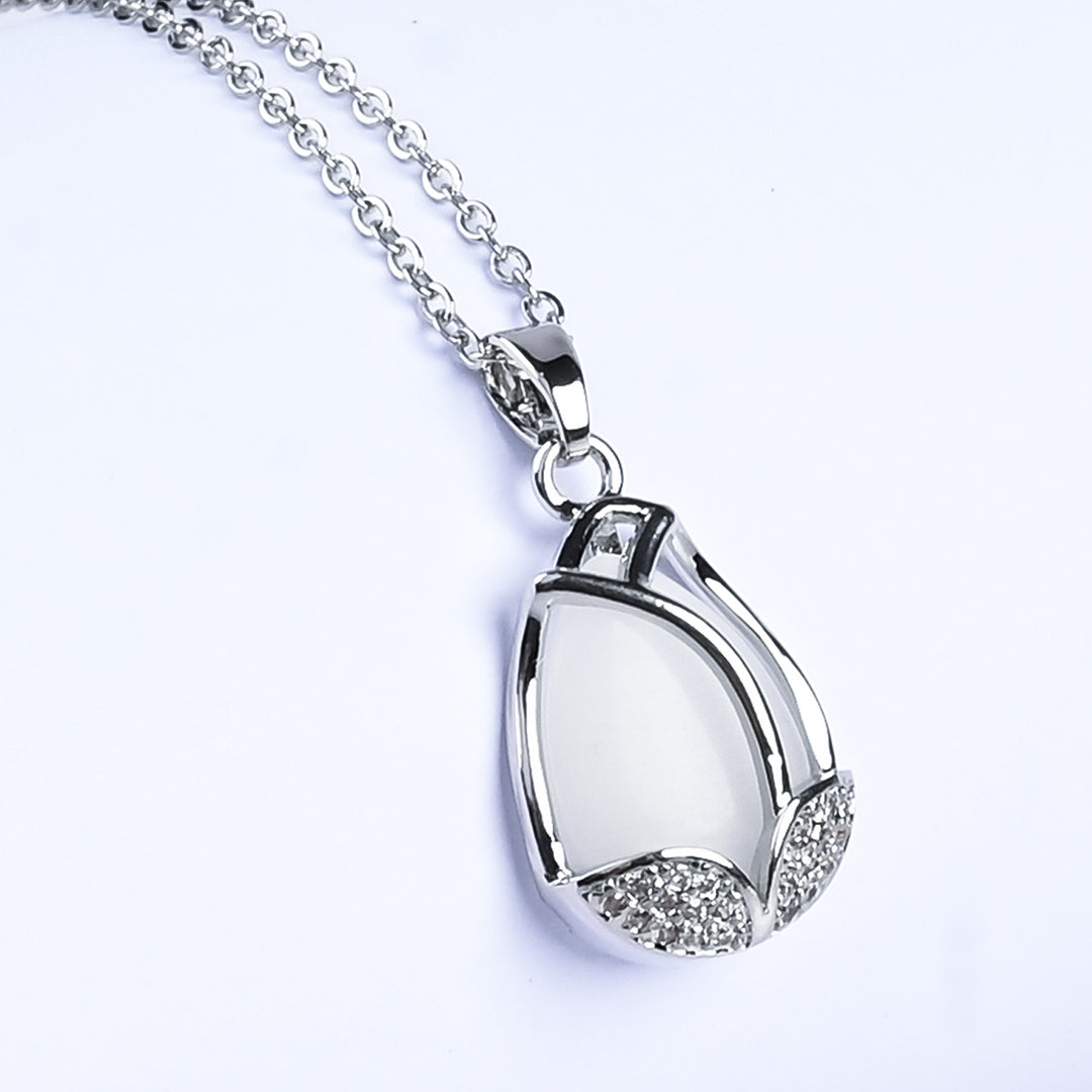 Elegant Fancy Pendant/Necklace for Girls