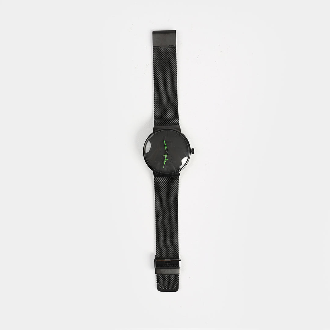Black Analog Premium Wrist Watch