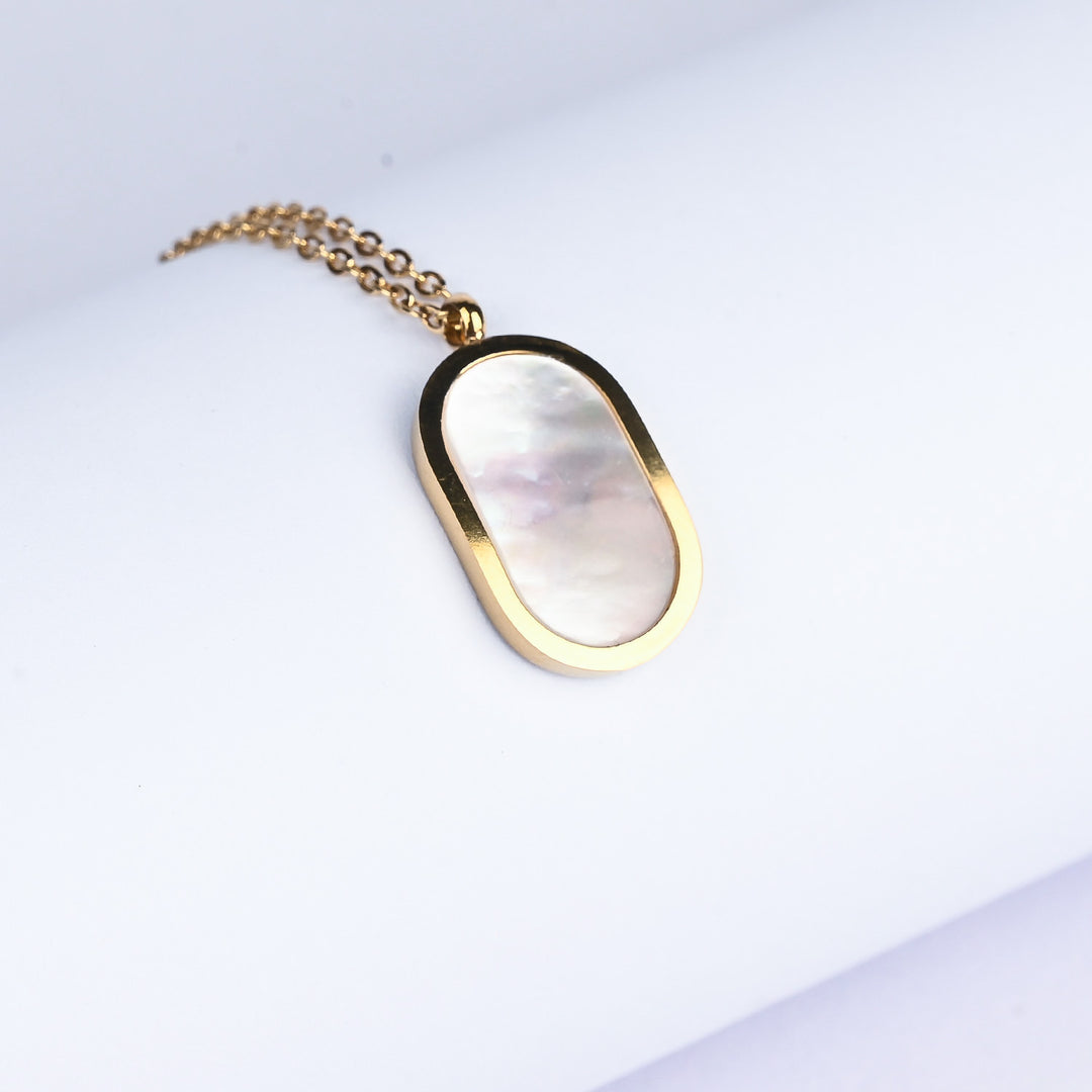 Elegant Fancy Pendant/Necklace For Girls