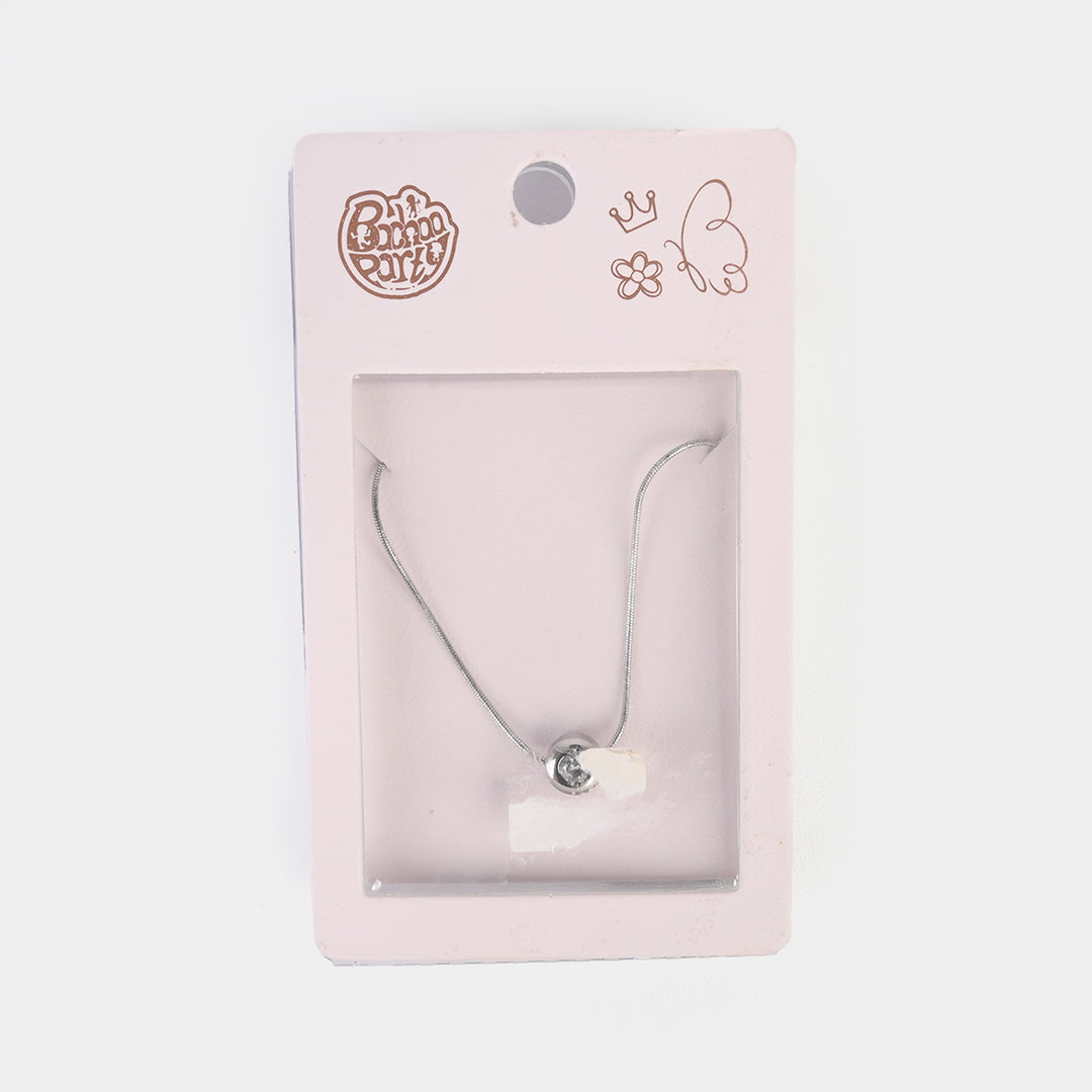 Elegant Pendant Necklace