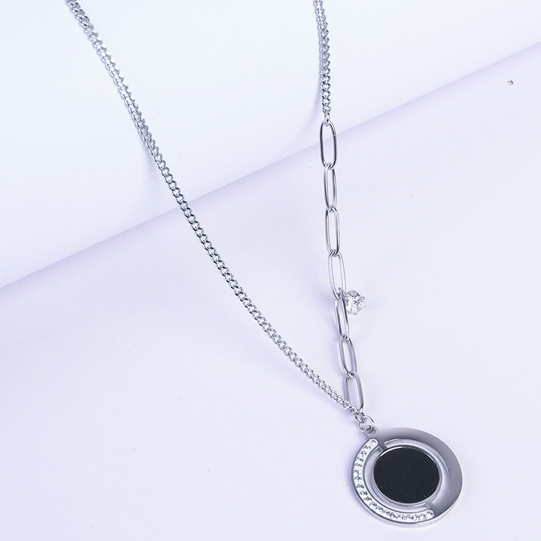 Elegant Pendant Necklace