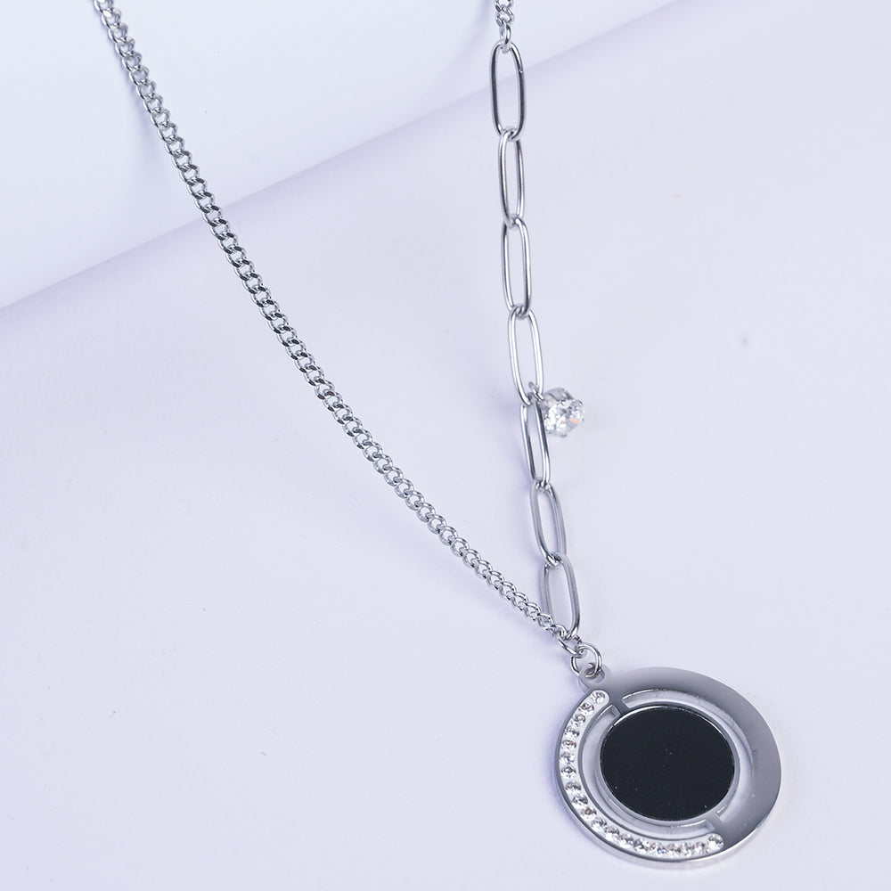 Elegant Pendant Necklace