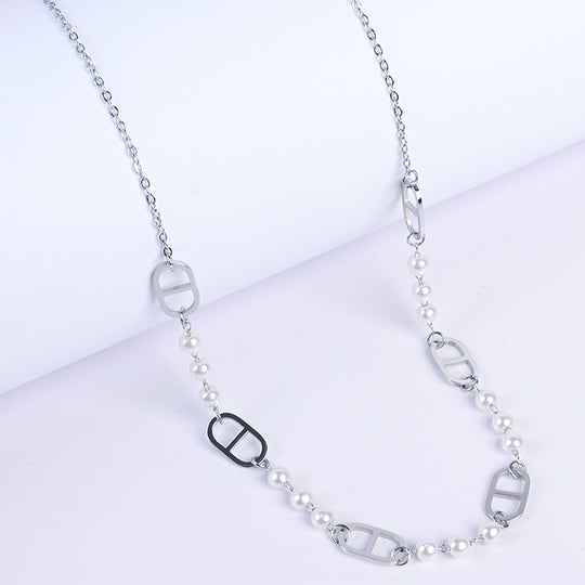 Elegant Pendant Necklace