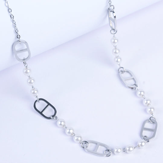 Elegant Pendant Necklace