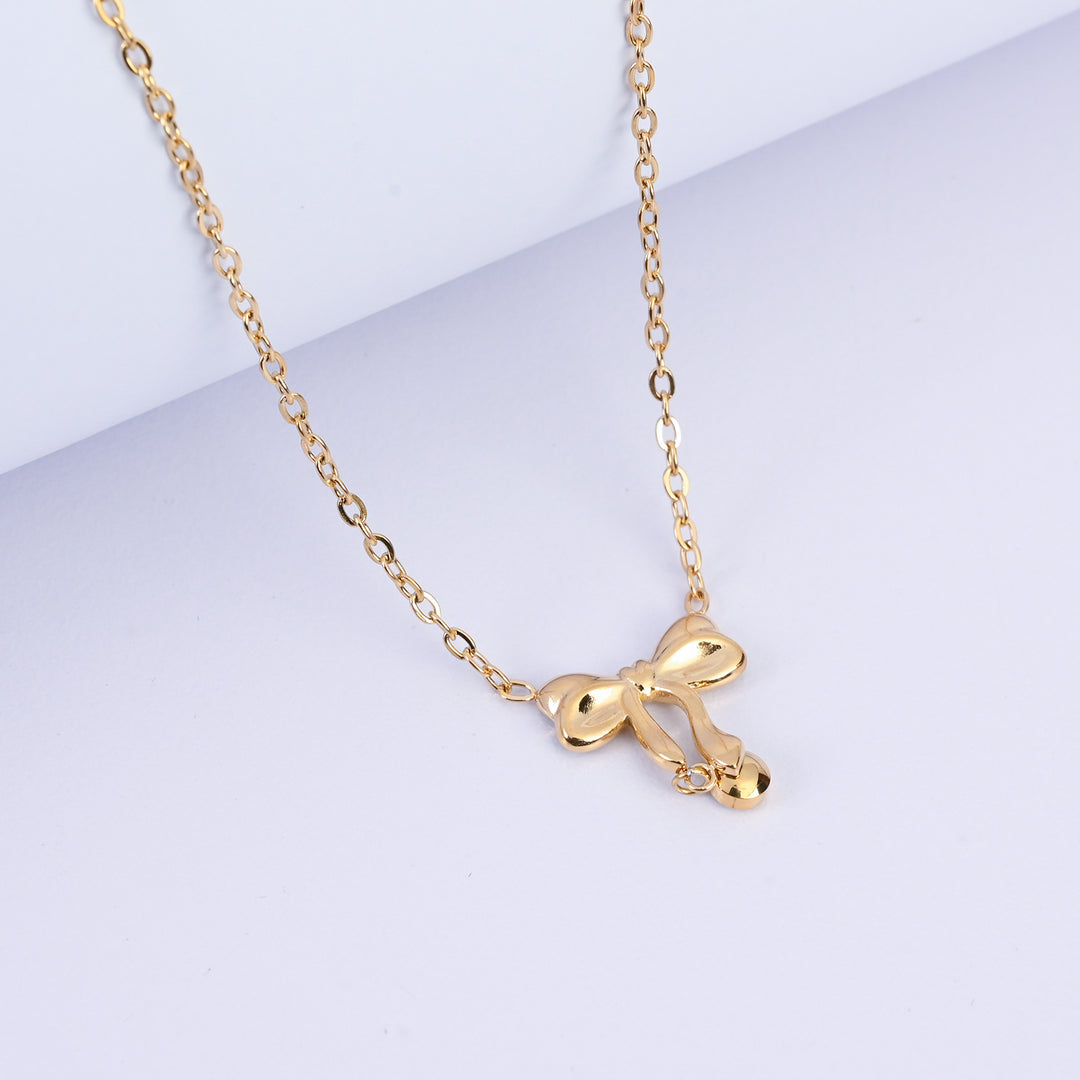 Elegant Pendant Necklace