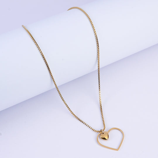 Elegant Pendant Necklace