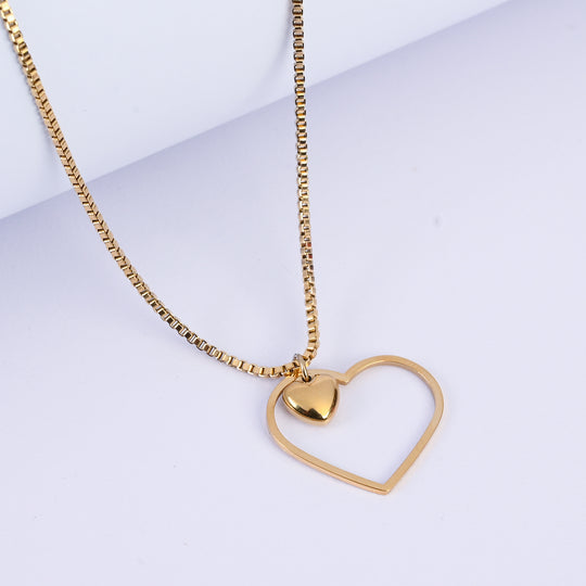 Elegant Pendant Necklace