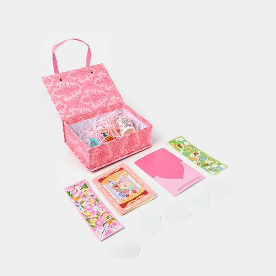 Surprise Gift Set – Playful Treasures in a Carry-Along Box