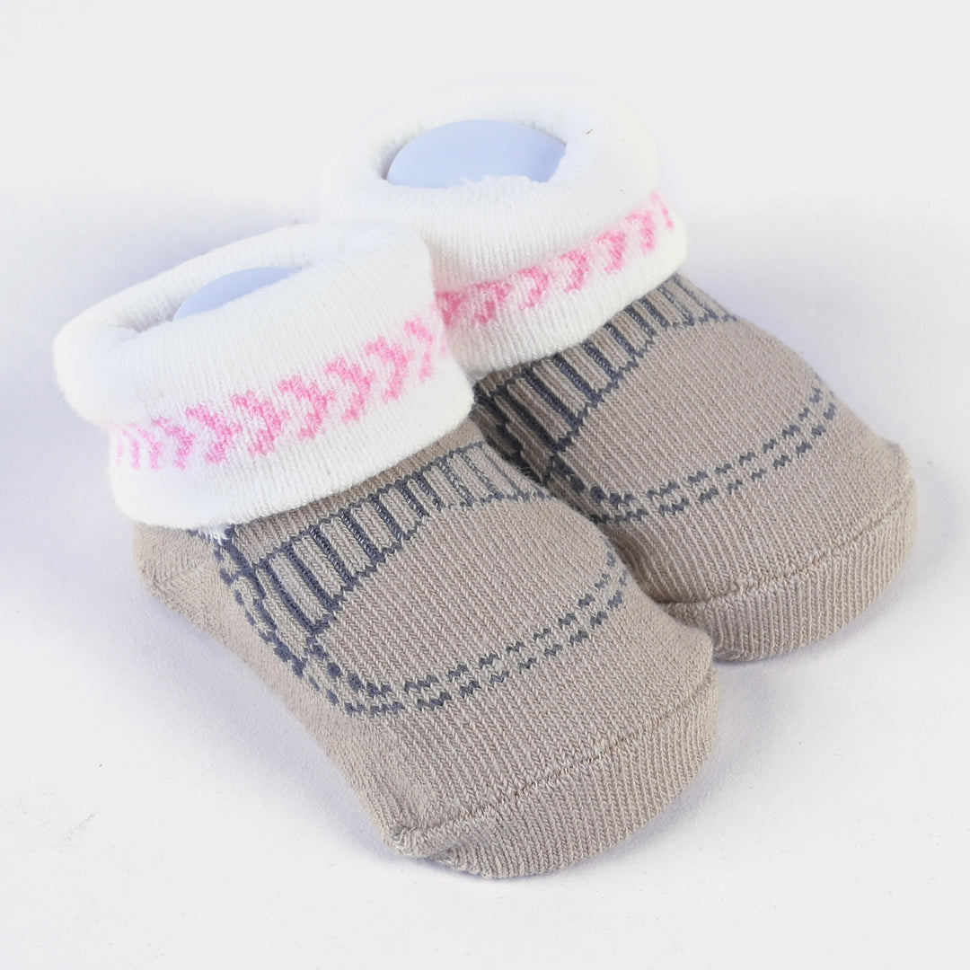 Cap With Socks 5PCs Set For Kids