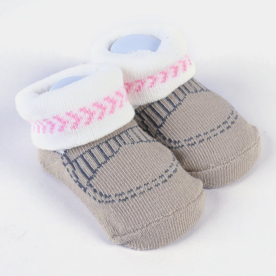 Cap With Socks 5PCs Set For Kids