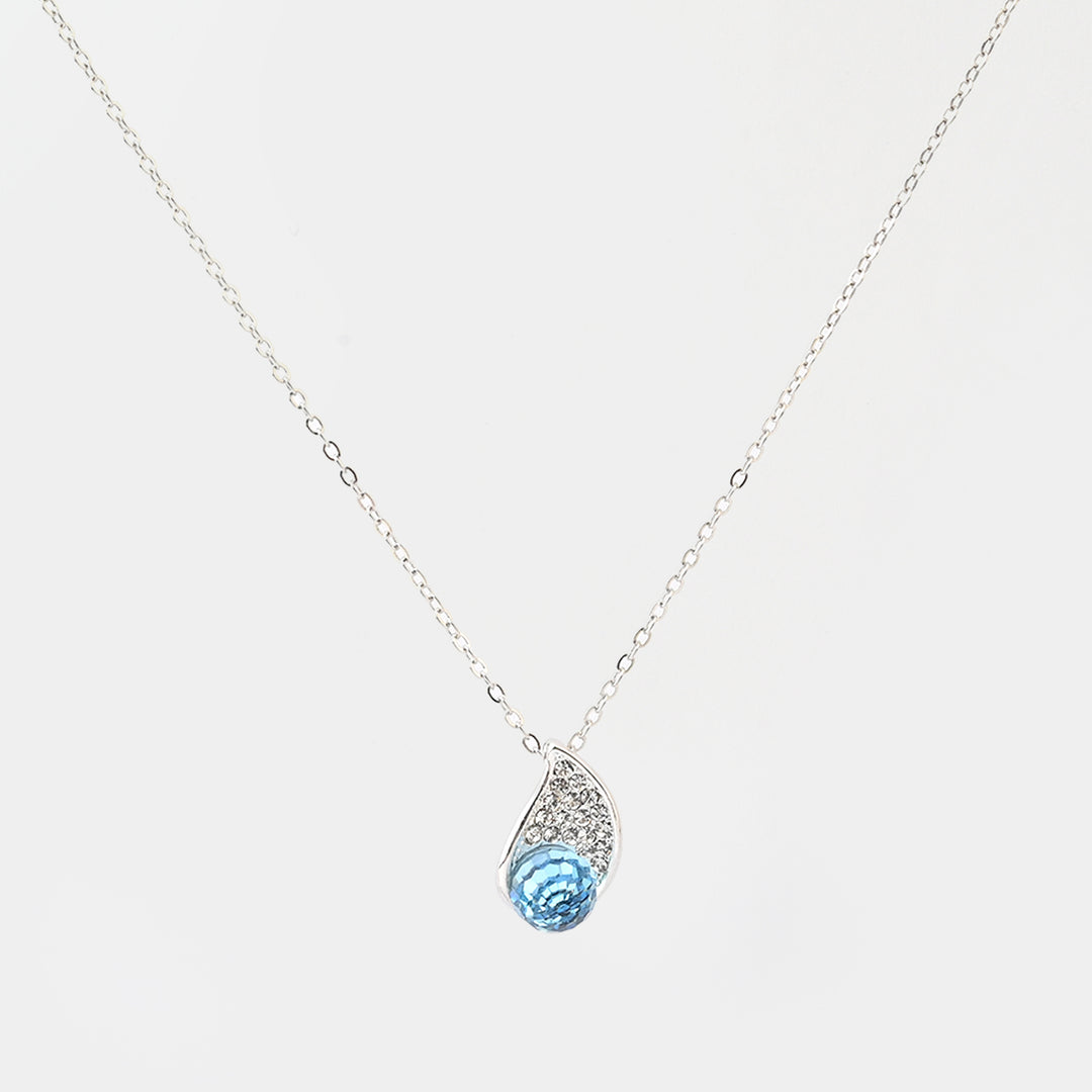 Elegant Pendant Necklace