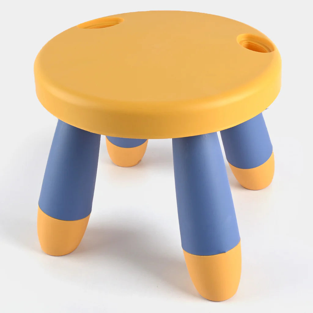 BABY LIGHTWEIGHT PLASTIC CHAIR