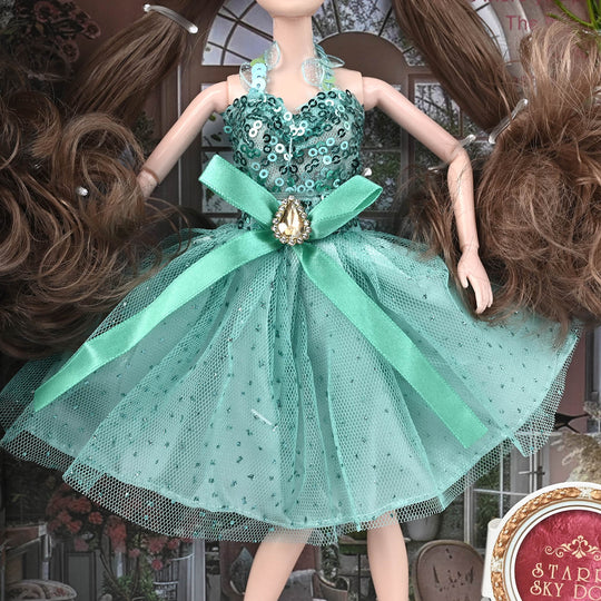 Starry Sky Princess Fashion Doll – Elegant Dress & Flowing Hair