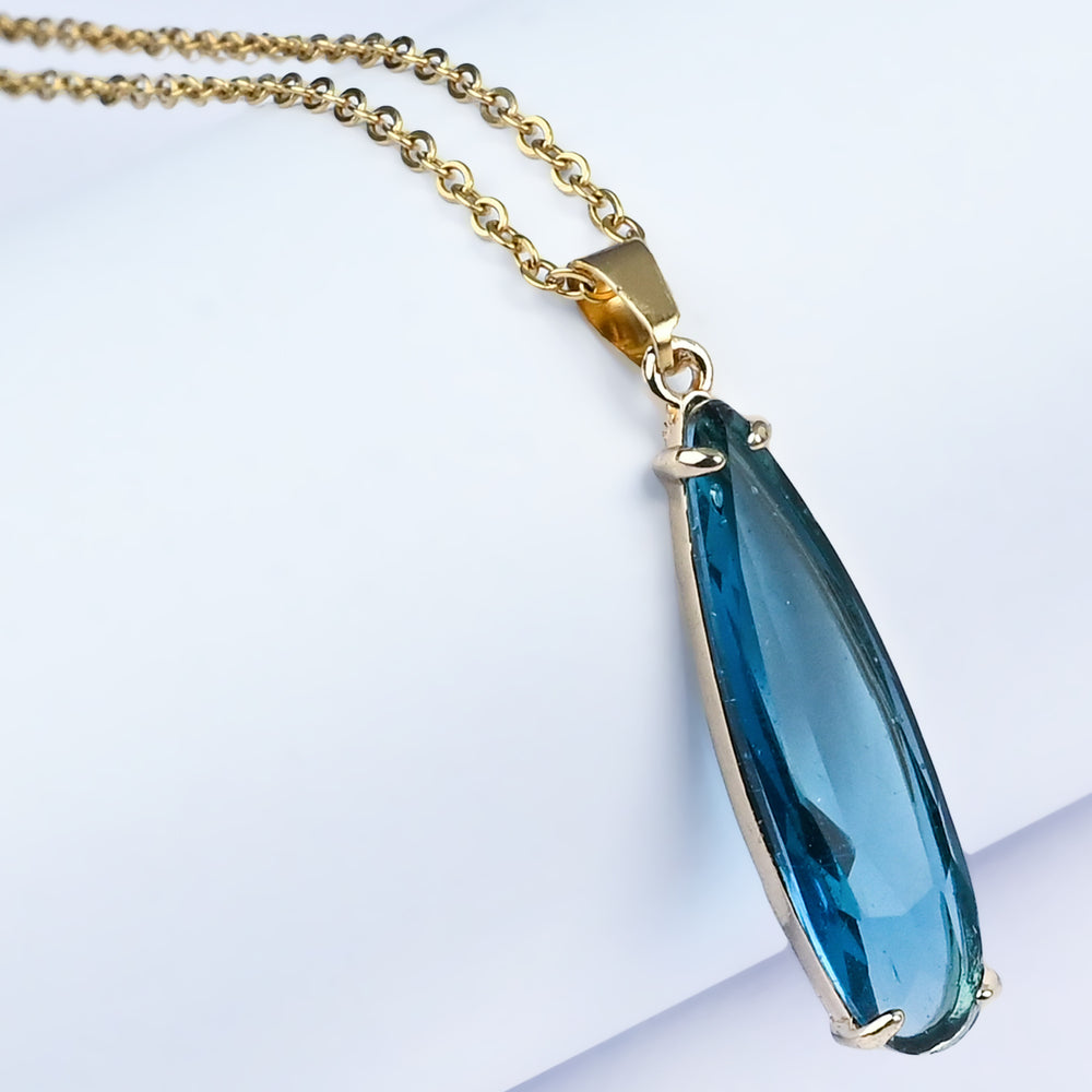 Elegant Fancy Pendant/Necklace for Girls