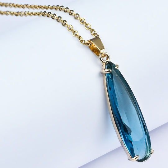 Elegant Fancy Pendant/Necklace for Girls
