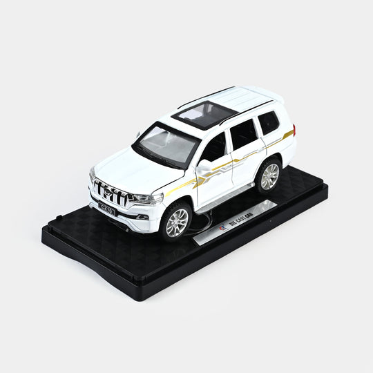 DIE-CAST MODEL PULLBACK CAR WITH LIGHT SOUND