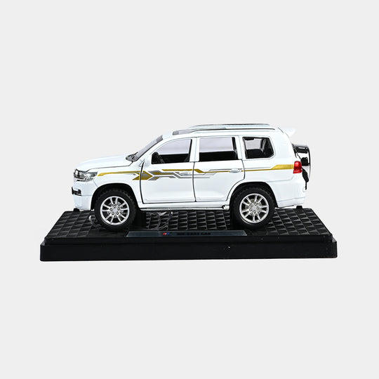 DIE-CAST MODEL PULLBACK CAR WITH LIGHT SOUND