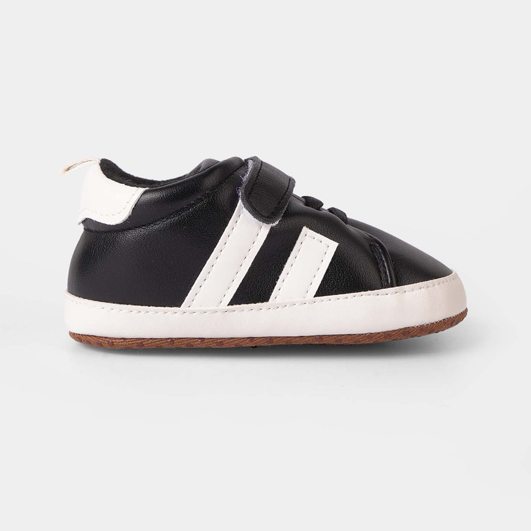 Boys Shoes D160-BLACK