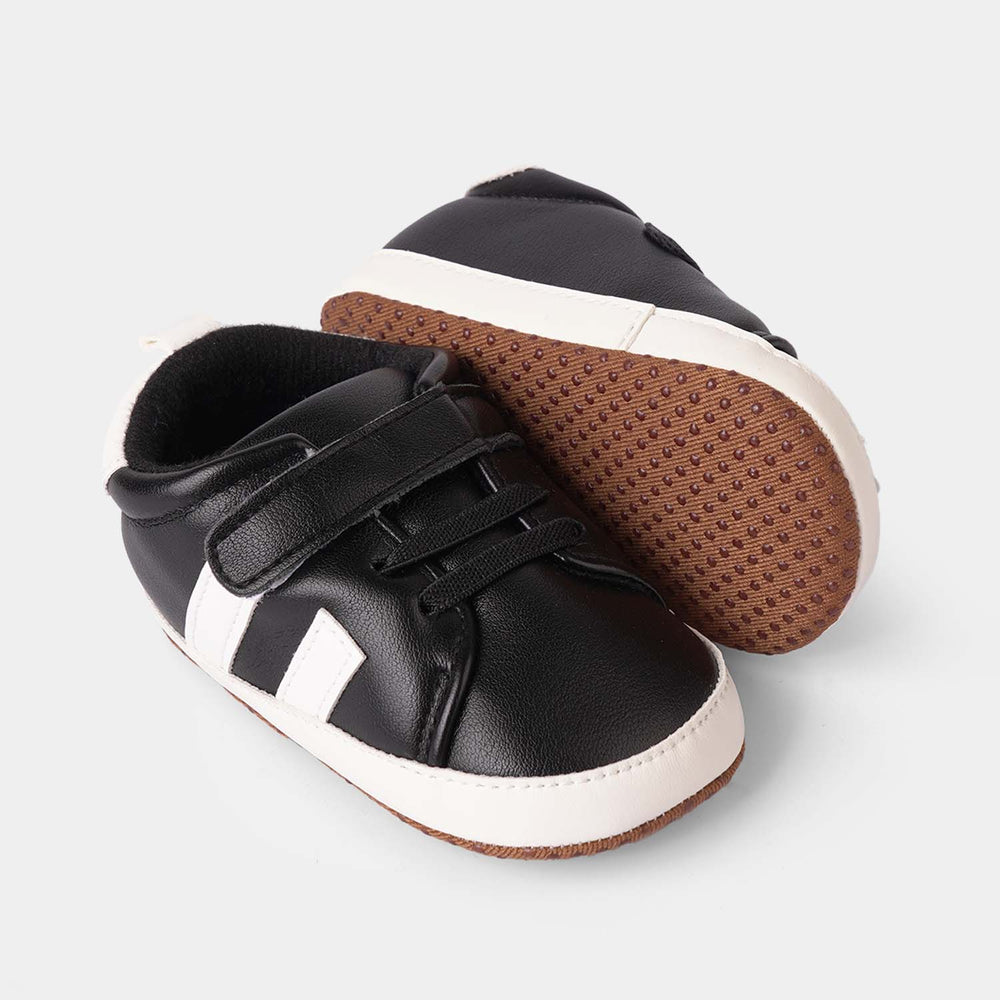 Boys Shoes D160-BLACK