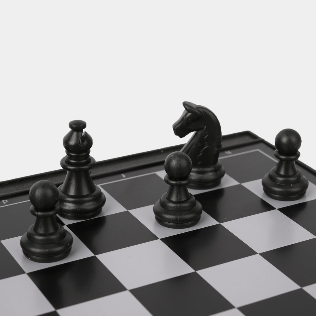 2-in-1 Chess & Snakes and Ladders Board Game Set