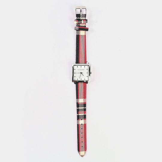 Stylish Check Strap Analog Wrist Watch For Girls