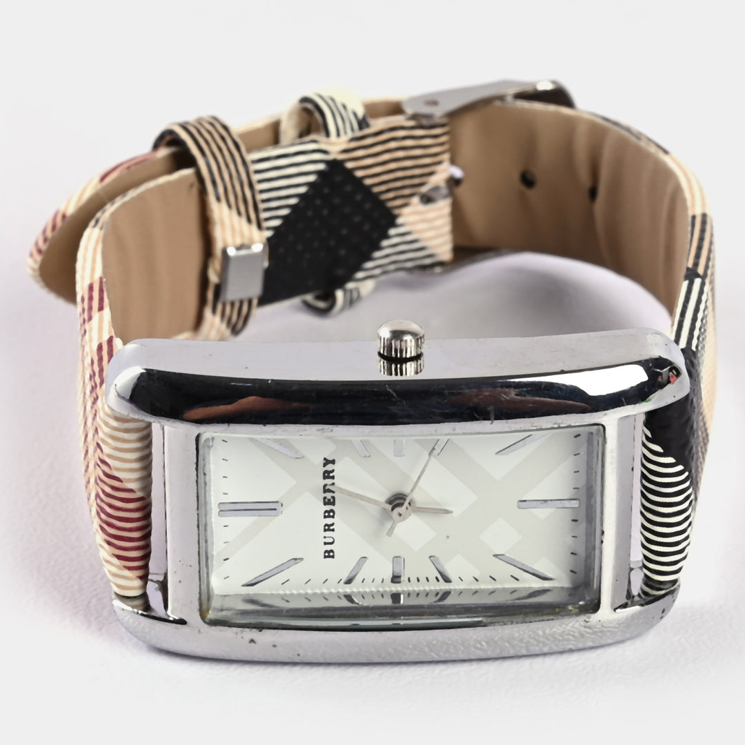 Stylish Check Strap Analog Wrist Watch For Girls