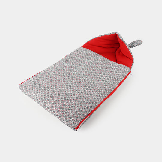 Hooded Carry Nest Printed | 0M+
