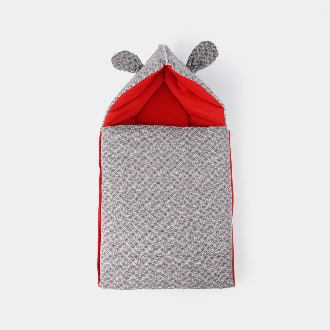 Hooded Carry Nest Printed | 0M+