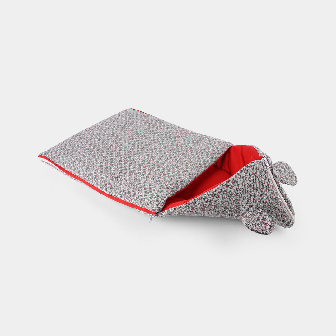 Hooded Carry Nest Printed | 0M+