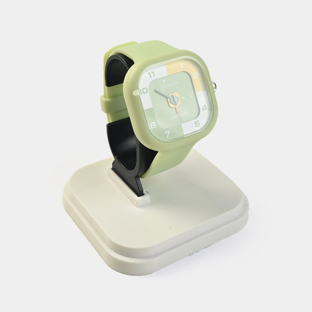 Elegant Analog Wristwatch For Girls