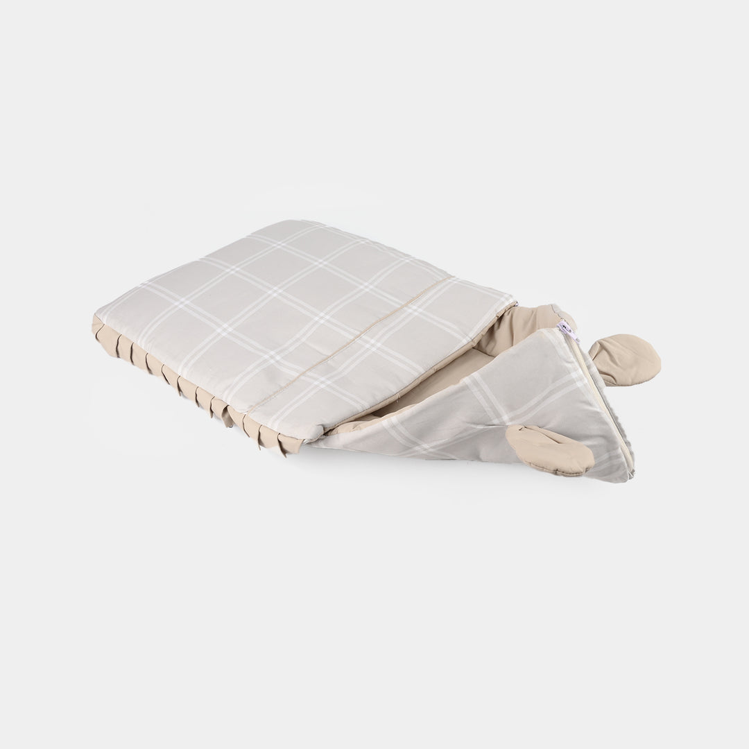 Hooded Carry Nest Printed | 0M+