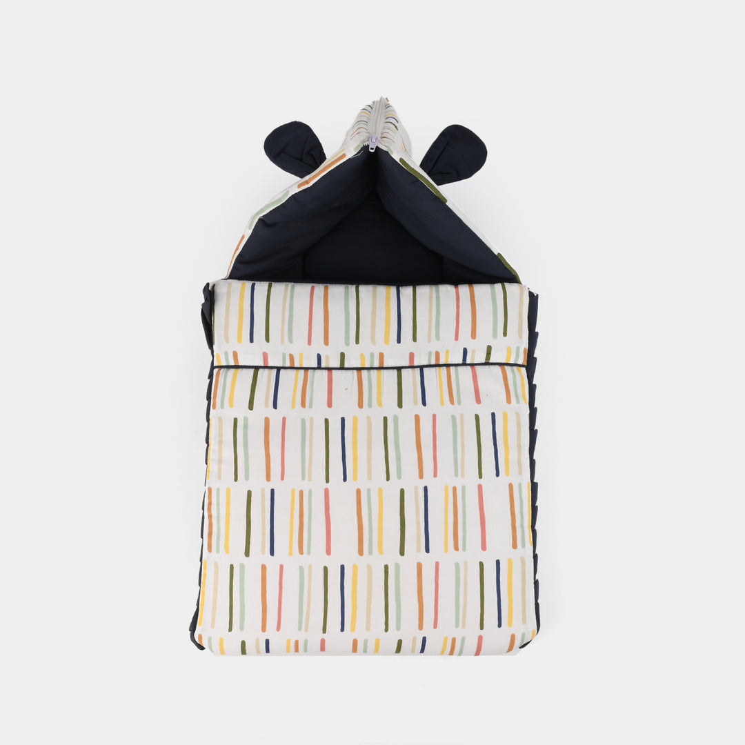 Hooded Carry Nest Printed | 0M+