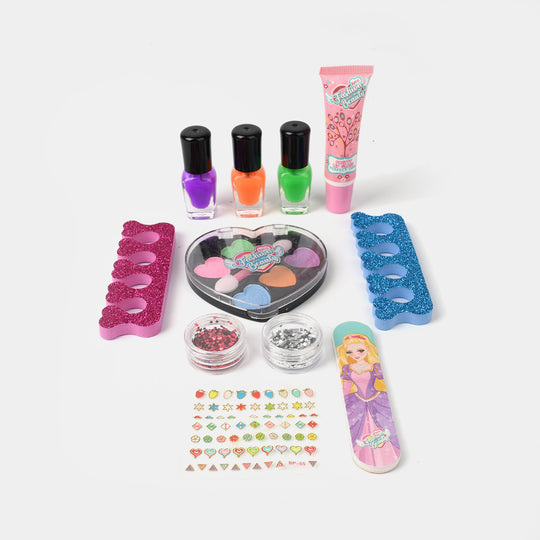 Love Beauty Girl – Kids Makeup & Nail Polish Set