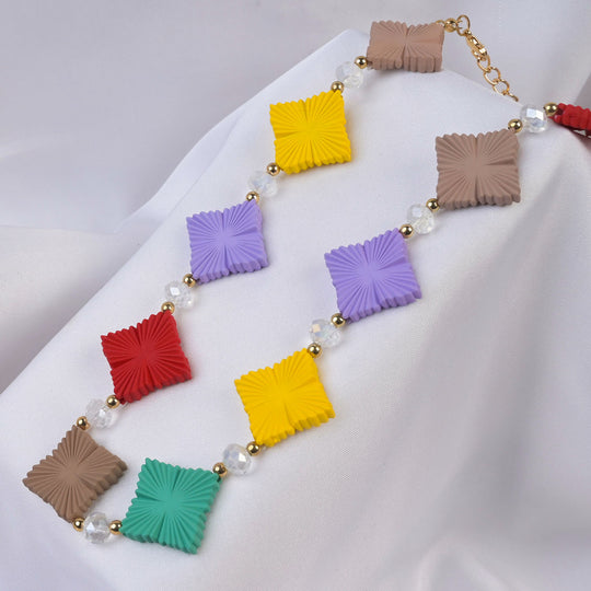ELEGANT BEADED NECKLACE FOR GIRLS
