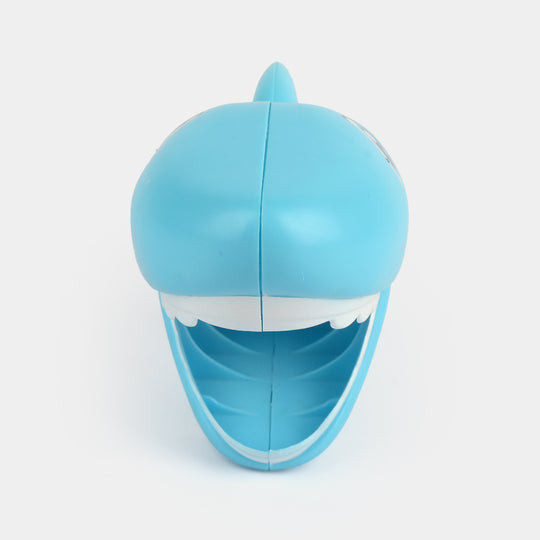 Shark Catch & Grab Ball Toy