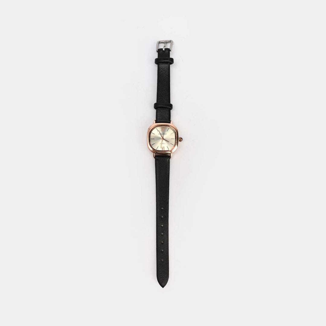 Modern Elegance Round Dial Watch