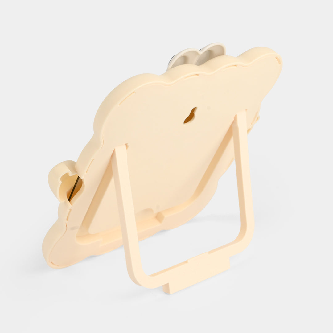 Cool Shape Trendy Table Mirror