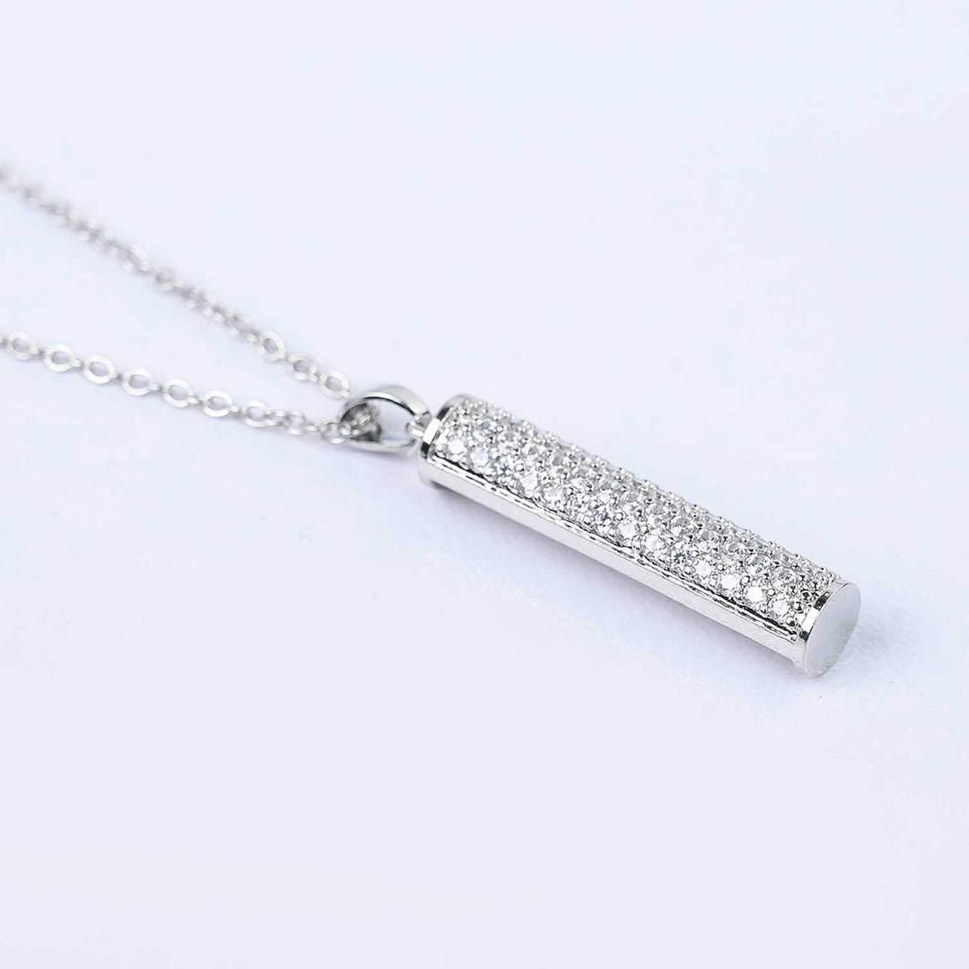 Elegant Pendant Necklace