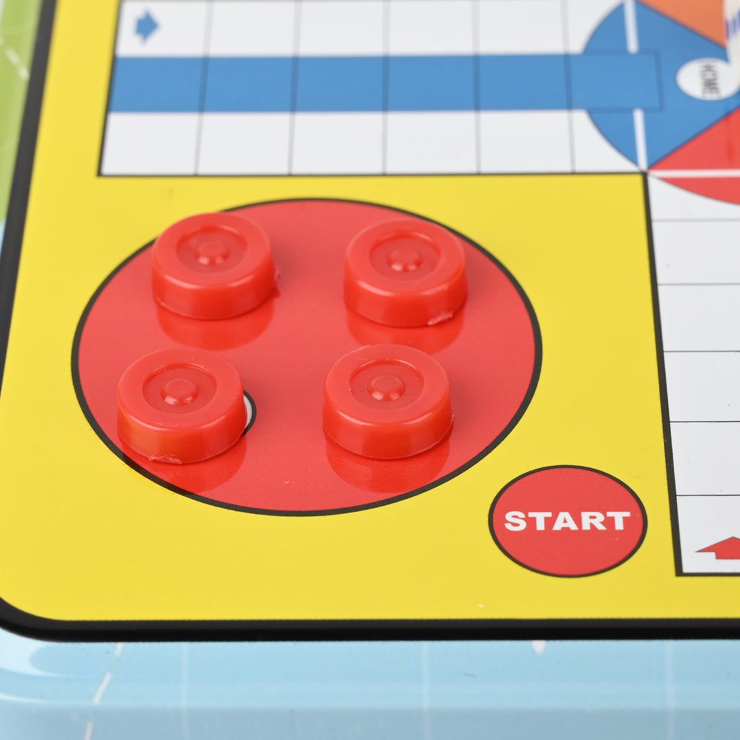 Compact magnetic Ludo Game