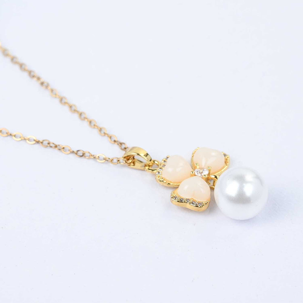 Elegant Pendant Necklace