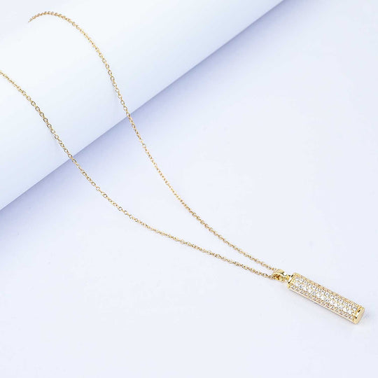 Elegant Pendant Necklace