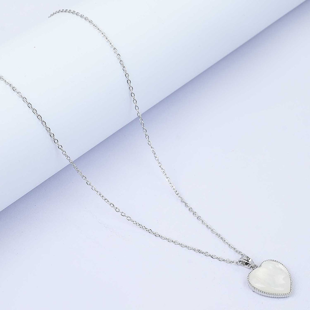 Elegant Pendant Necklace