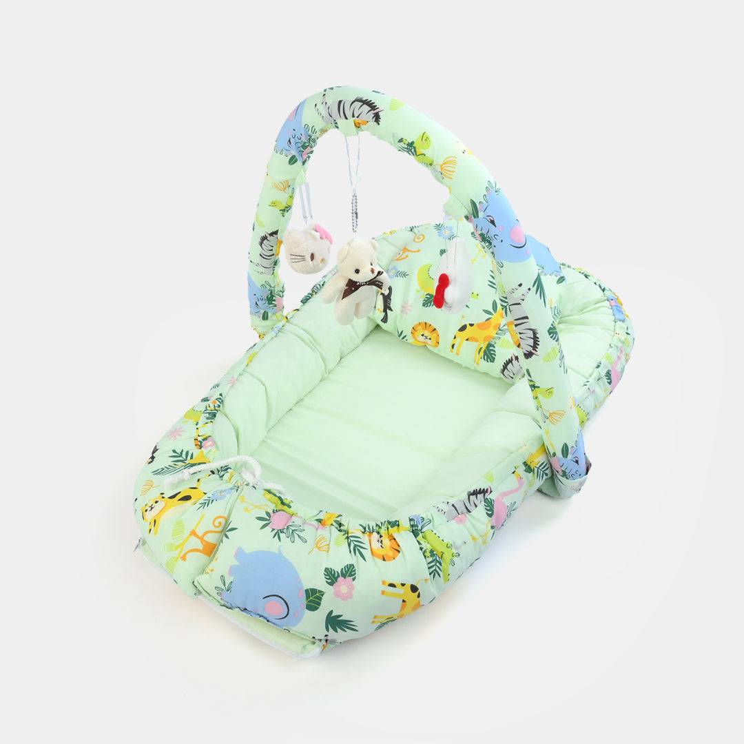 Portable Baby Crib / Cuddly With Pillow