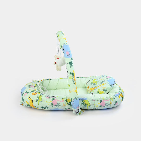 Portable Baby Crib / Cuddly With Pillow