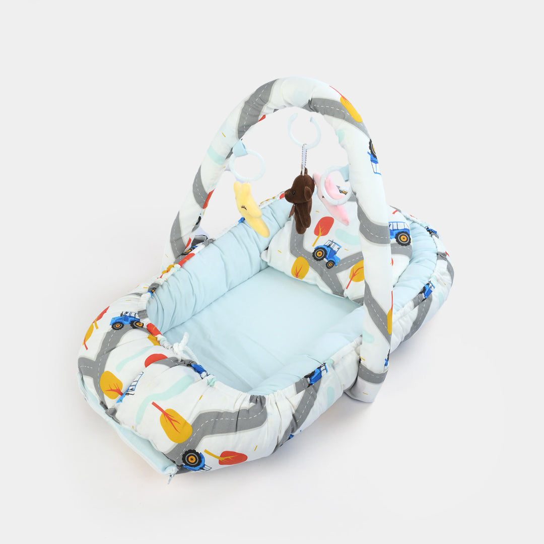 Portable Baby Crib / Cuddly With Pillow