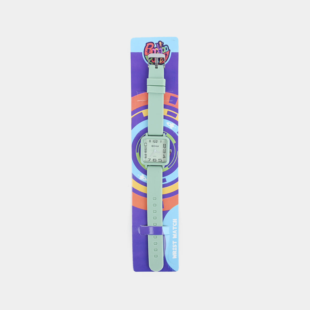 Girls Silicone Strap Analog Wristwatch