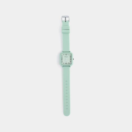 Girls Silicone Strap Analog Wristwatch